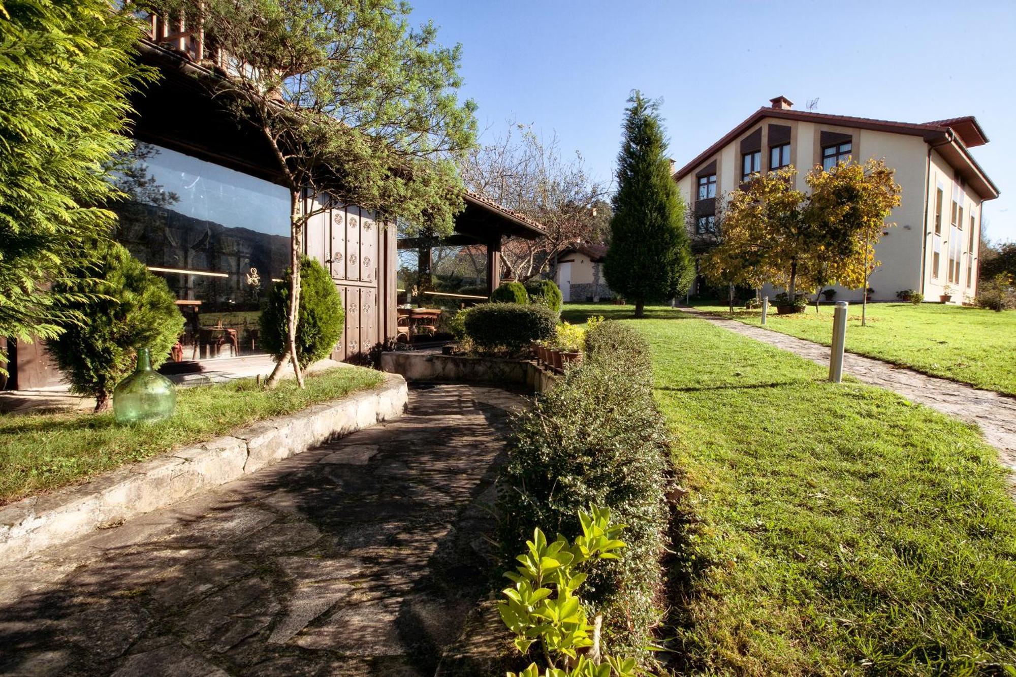 Apartamentos Rurales L'Arquera Llanes Extérieur photo