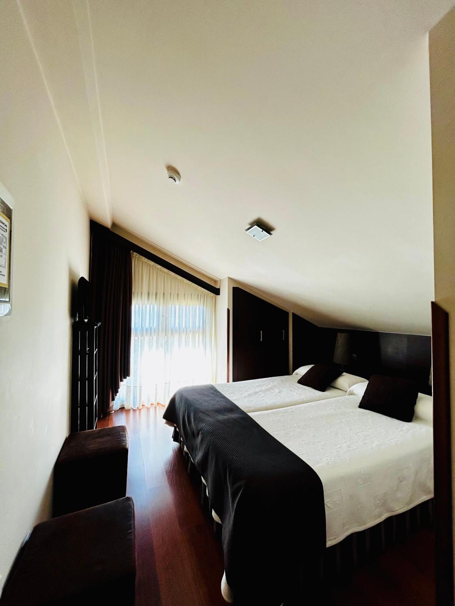 Apartamentos Rurales L'Arquera Llanes Extérieur photo